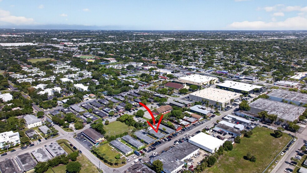 More Photos Of 821-825 NW 10th Ter, Fort Lauderdale Apartments For Sale