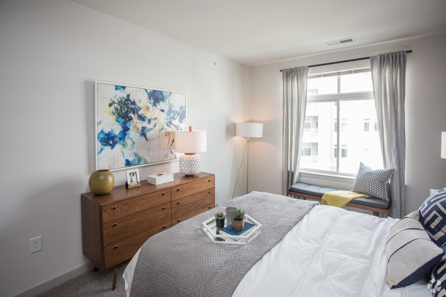 More Photos Of 8010 Gramercy Blvd, Rockville Apartments For Lease
