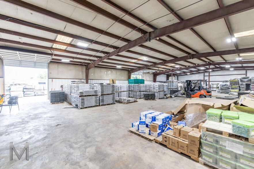 More Photos Of 2100 S I 35 Service Rd, Oklahoma City Warehouse For Lease