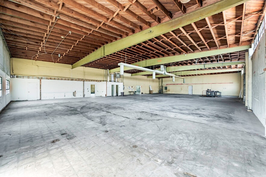 More Photos Of 1345 Cota Ave, Long Beach Warehouse For Lease