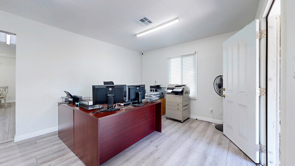 More Photos Of 6851 Foothill Blvd, Tujunga Office Residential For Sale