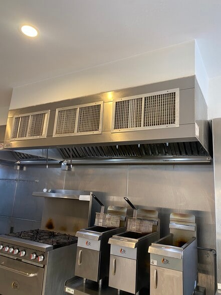 More Photos Of 166 Cortlandt St, Tarrytown Restaurant For Lease