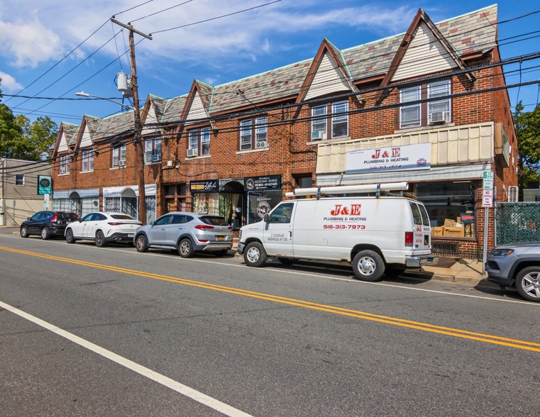 More Photos Of 615-621 Seaman Ave, Baldwin Storefront Retail Residential For Sale