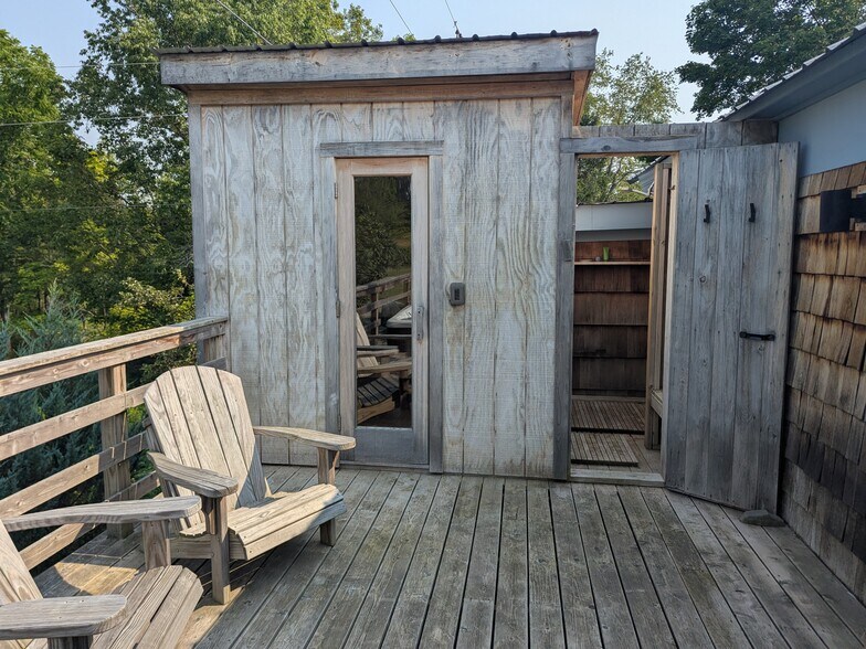 More Photos Of 396 Austin Rd, Jefferson Hospitality For Sale