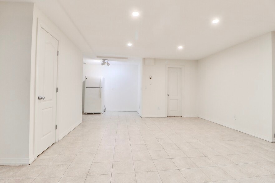 More Photos Of 5926 Bleecker St, Ridgewood Medical For Sale