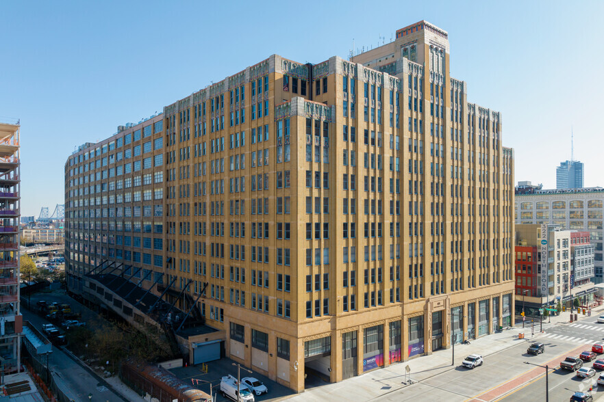 Primary Photo Of 401 N Broad St, Philadelphia Telecom Hotel Data Hosting For Lease