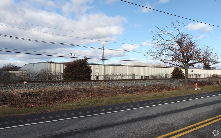 More Photos Of 90-98 Boices Ln, Kingston Warehouse For Sale