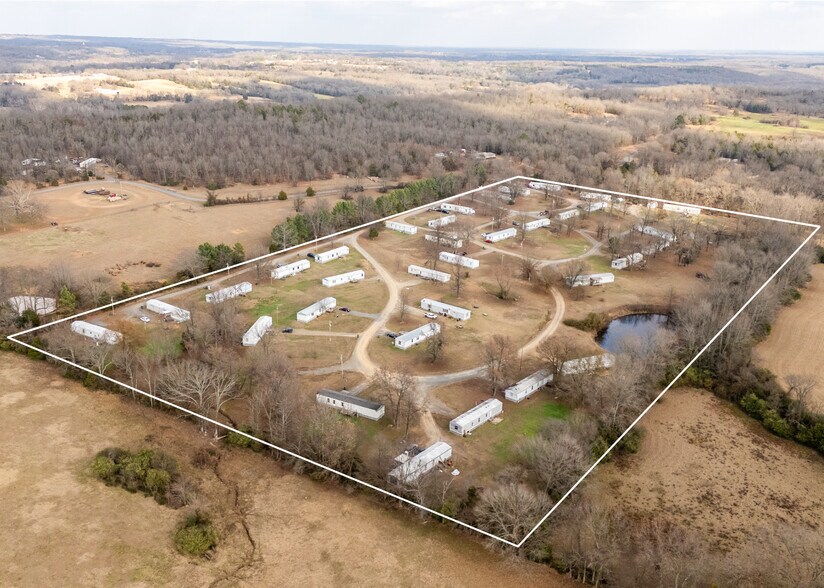 More Photos Of 106 Chance Cir, Mount Ida Multifamily For Sale