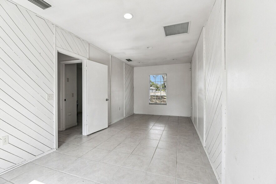 More Photos Of , Brandon Office For Sale