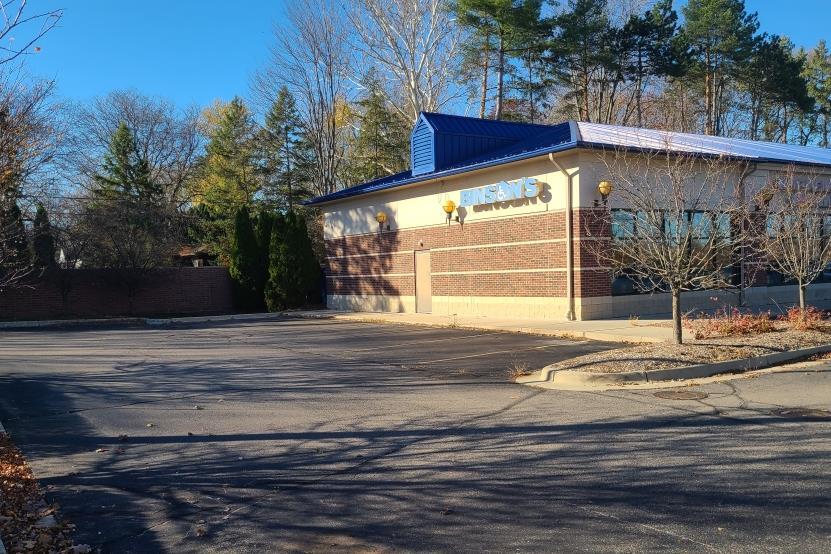 More Photos Of 6475 Rochester Rd, Troy Medical For Sale