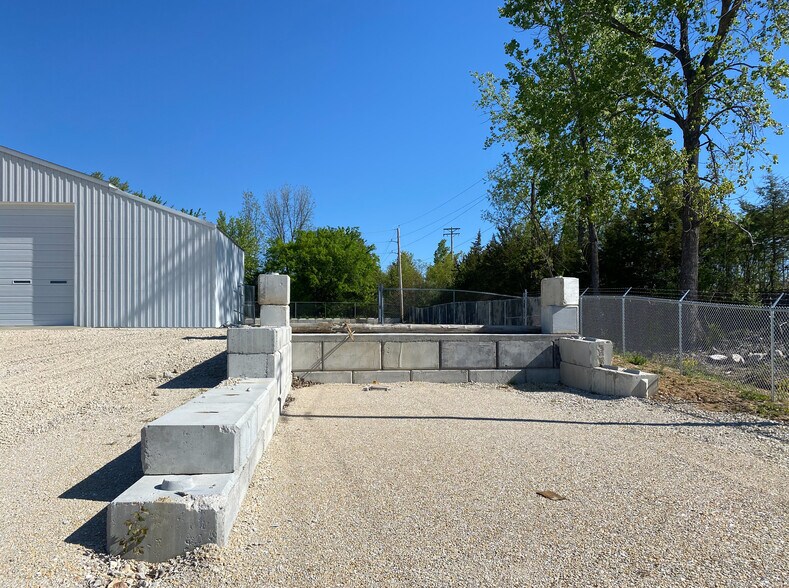 More Photos Of 1730 Daniel Boone Industrial Pky, Truesdale Warehouse For Sale