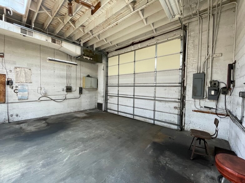 More Photos Of 1744 Indianapolis Blvd, Whiting Manufacturing For Sale