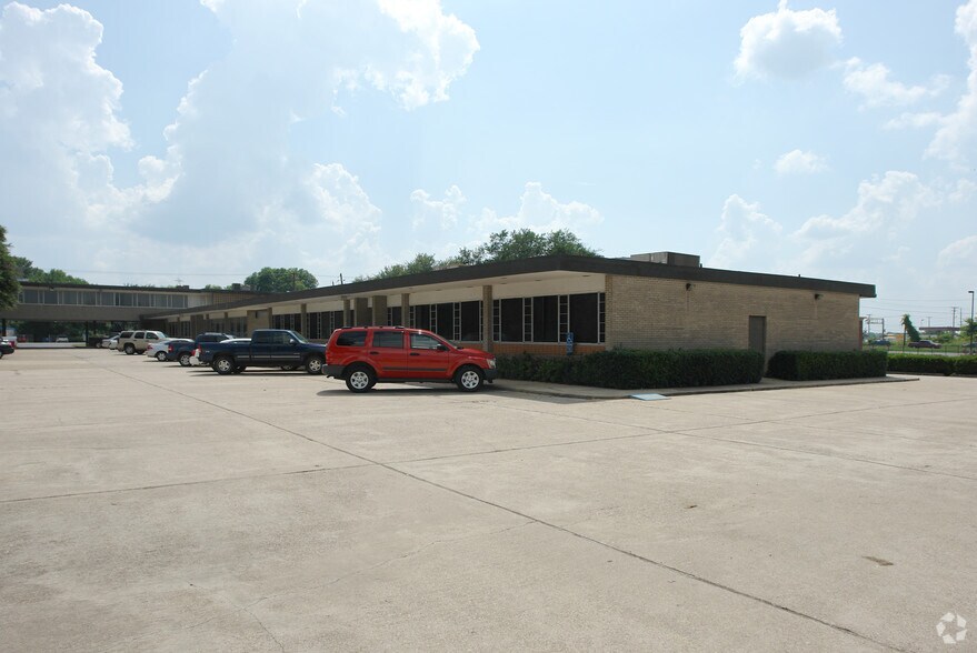 More Photos Of 1500 N Market St, Shreveport Office For Lease