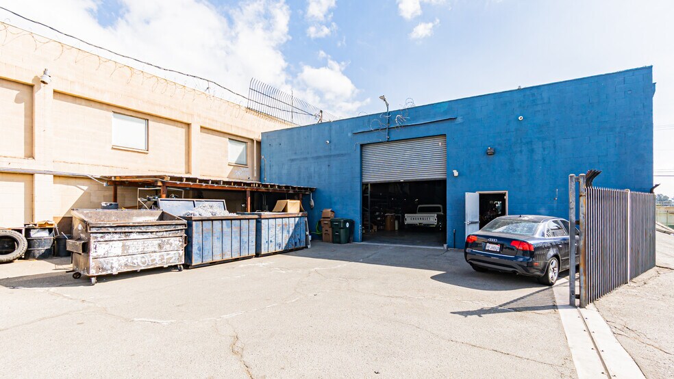 More Photos Of 280 S I St, San Bernardino Warehouse For Lease
