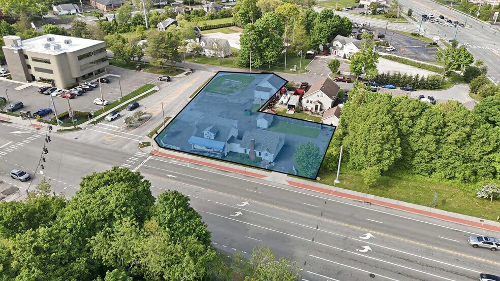 More Photos Of 1002-1004 New York 112, Port Jefferson Station Freestanding For Sale