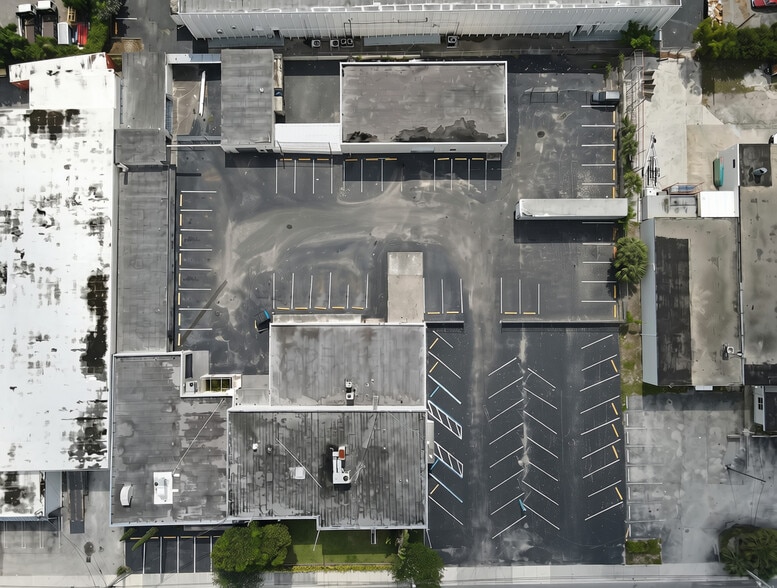 More Photos Of 950 SW 12th Ave, Pompano Beach Manufacturing For Sale