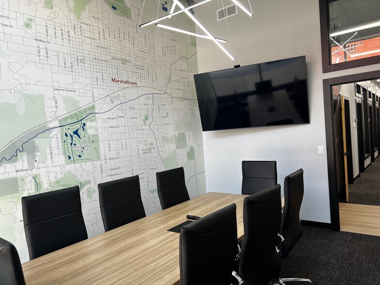 More Photos Of 119 E Main St, Marshalltown Coworking Space