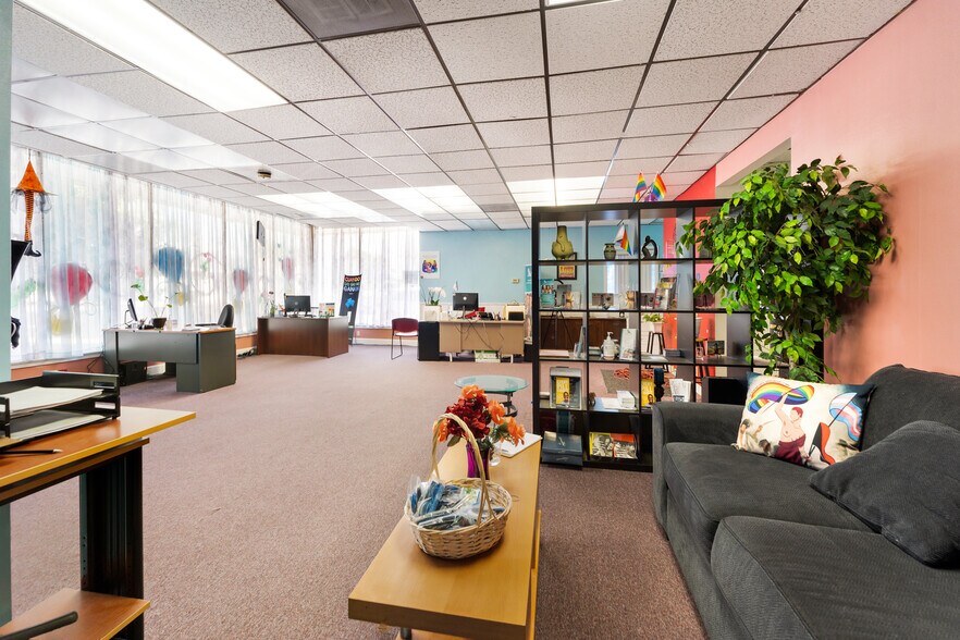 More Photos Of 180 E Mission Blvd, Pomona Healthcare For Lease