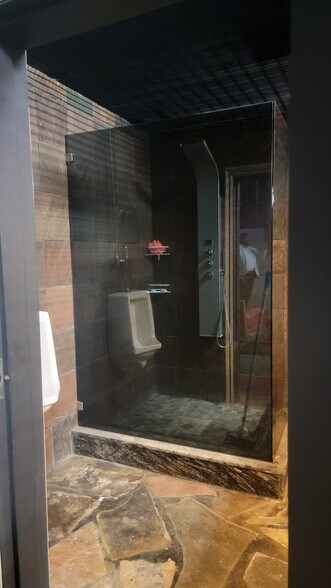 More Photos Of 73 Alness St, Toronto Light Distribution For Lease