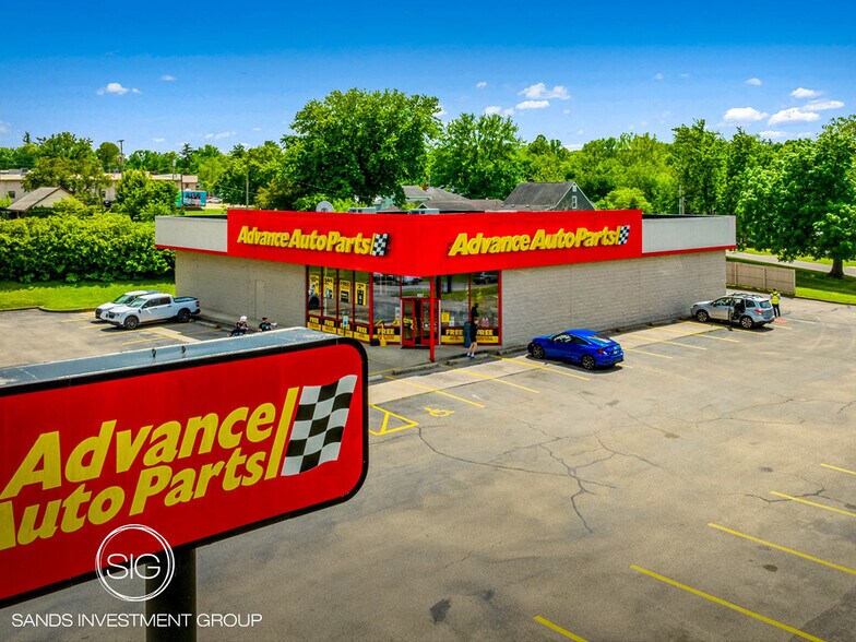 Primary Photo Of 667 E Main St, Jackson Freestanding For Sale