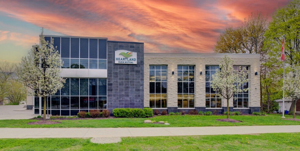 Primary Photo Of 100 Erb St E, Waterloo Office For Sale