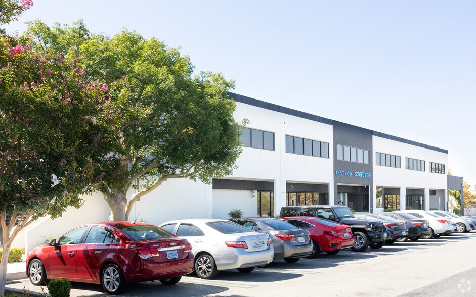 More Photos Of 1621 Alton Pky, Irvine Loft Creative Space For Lease
