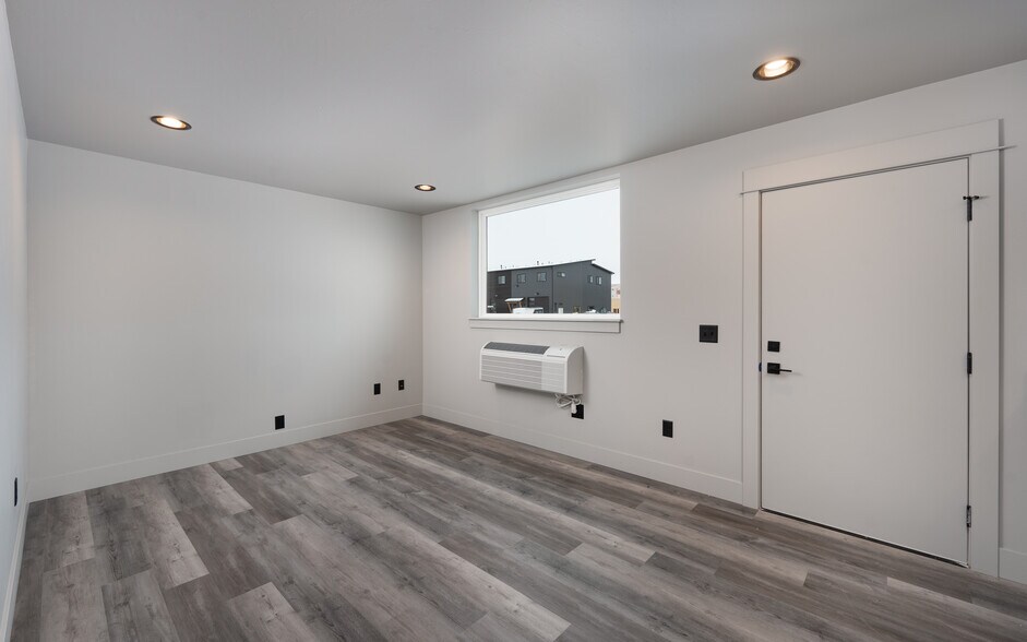 More Photos Of 203 Fletching Way, Belgrade Flex For Sale