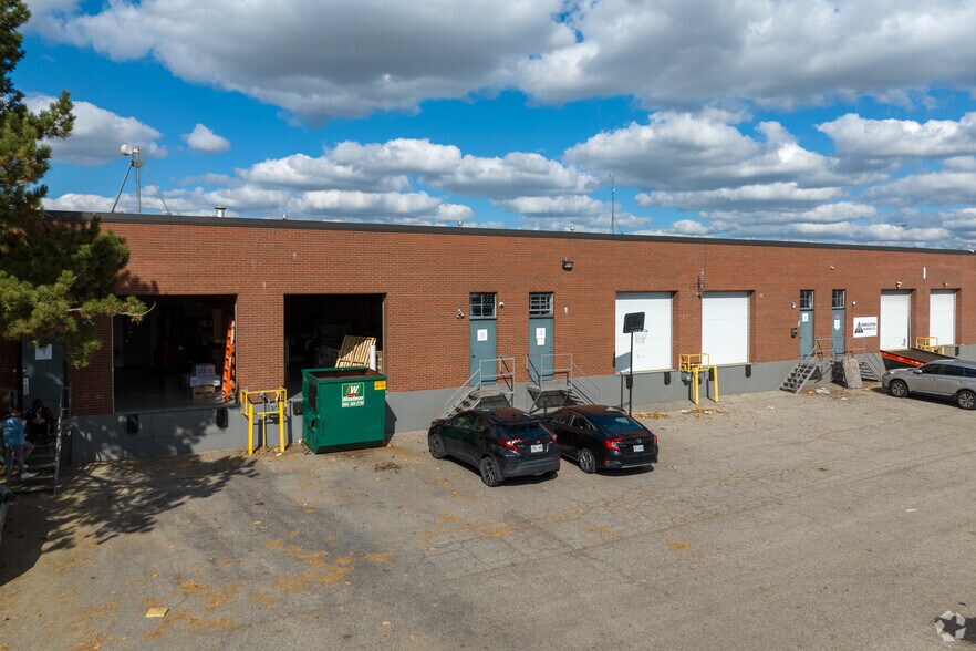 More Photos Of 63 Galaxy Blvd, Toronto Warehouse For Lease