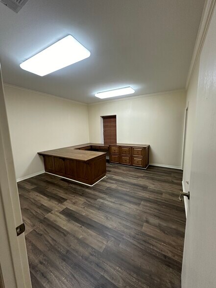 More Photos Of 13178 State Highway 110 S, Tyler Warehouse For Lease