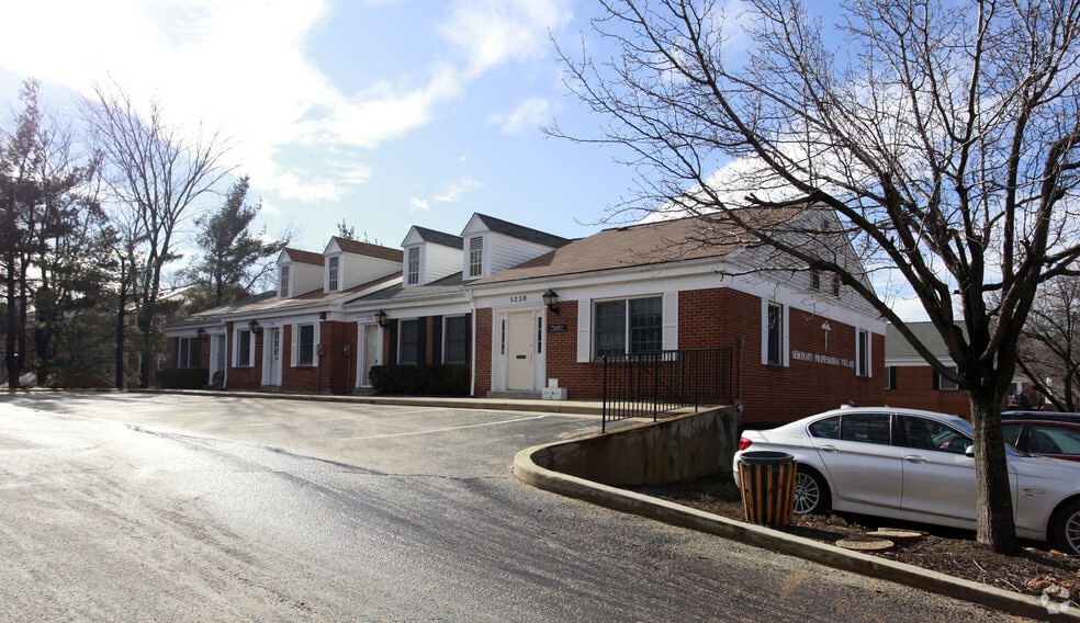 Primary Photo Of 5232-5248 Dawes Ave, Alexandria Office For Sale