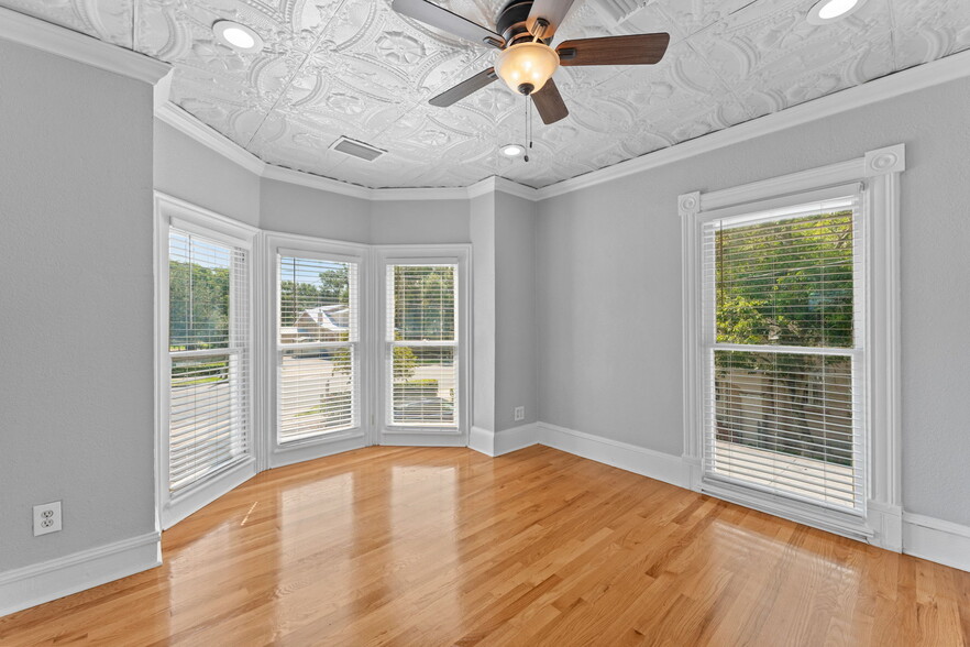 More Photos Of 4206 N Nebraska Ave, Tampa Loft Creative Space For Sale