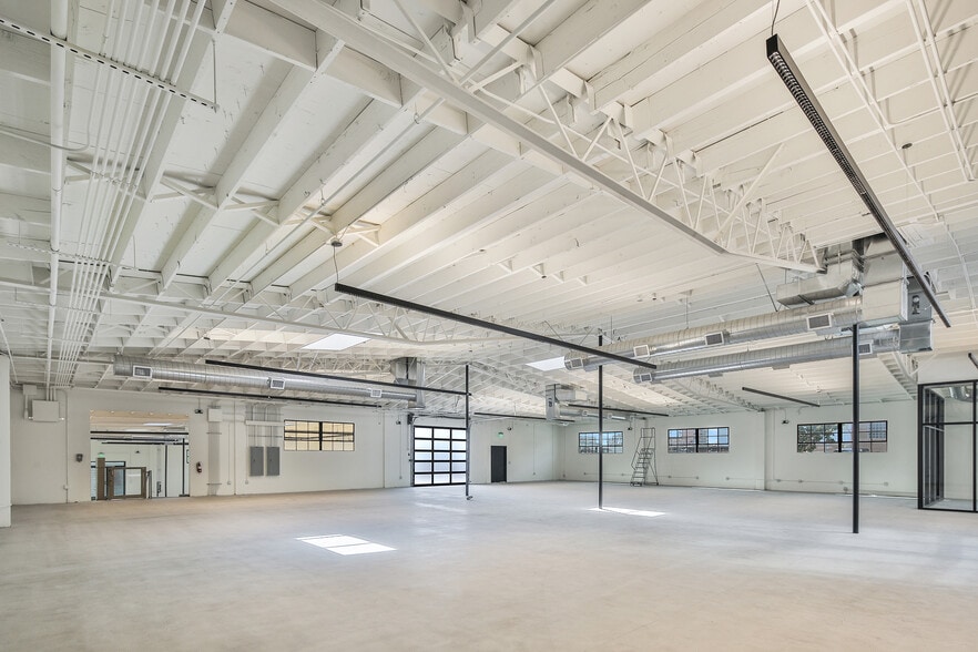 More Photos Of 301 S Flower St, Burbank Warehouse For Sale