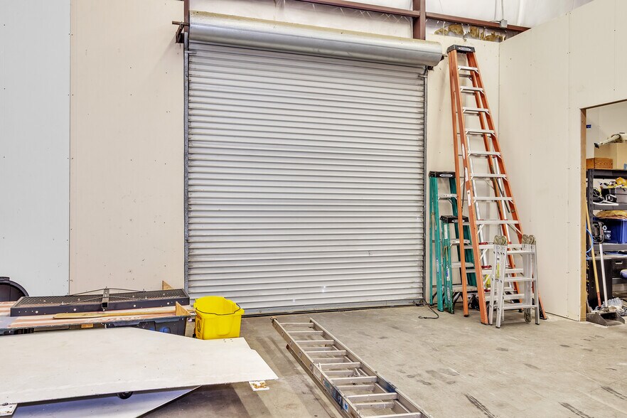 More Photos Of 613 Atomic Rd, North Augusta Flex For Lease