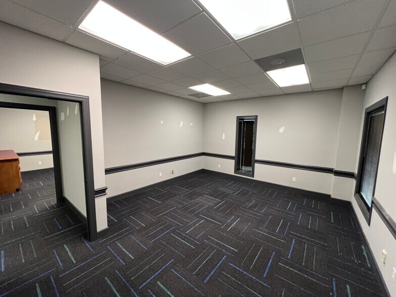 More Photos Of 213 Industrial Blvd, Tullahoma Industrial For Sale