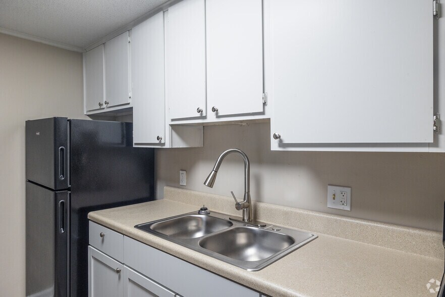 More Photos Of 210 Lanier Dr, Statesboro Apartments For Sale