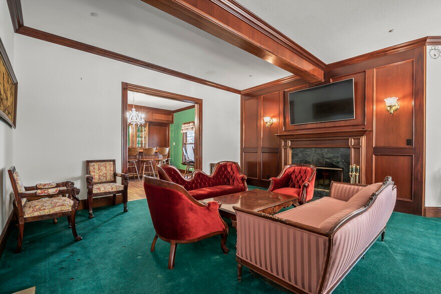 More Photos Of 790 California 2, Wrightwood Specialty For Sale