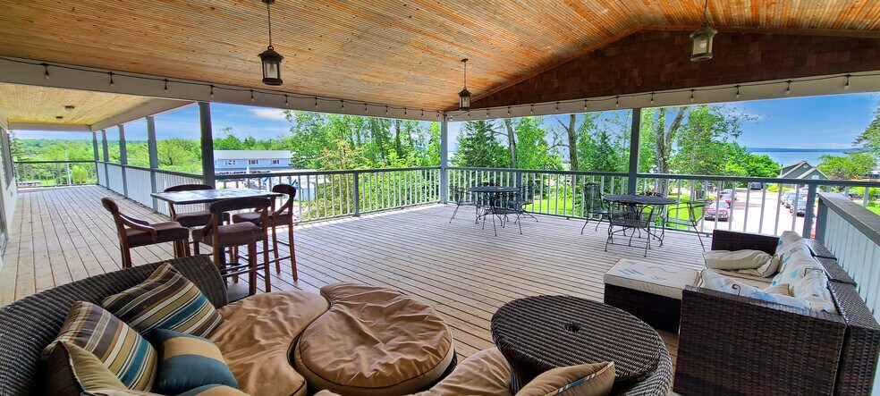 More Photos Of 751 Bell St, La Pointe General Retail For Sale