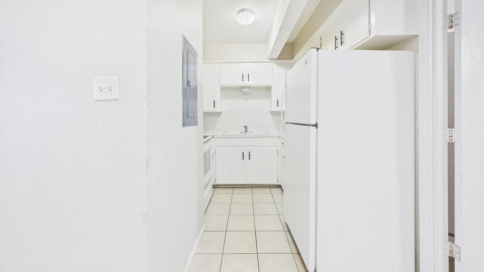 More Photos Of 2123 15th St, Lubbock Apartments For Sale