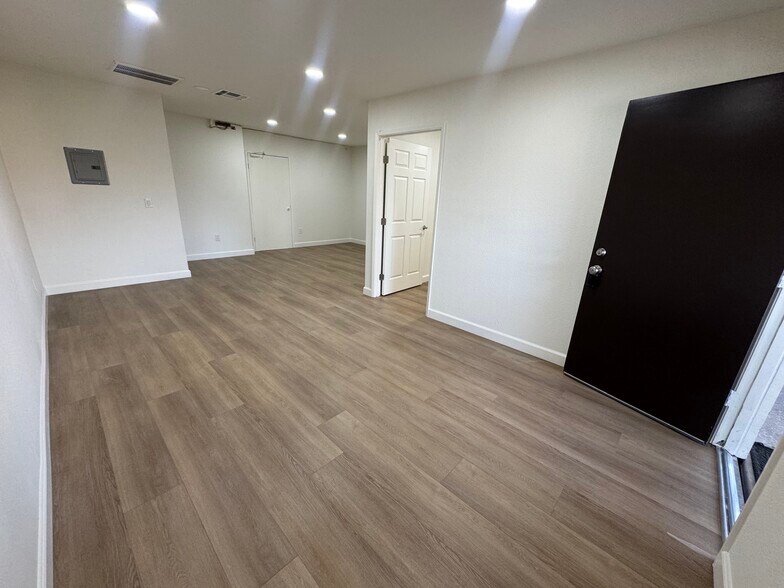 More Photos Of 451 W Bonita Ave, San Dimas Office For Lease