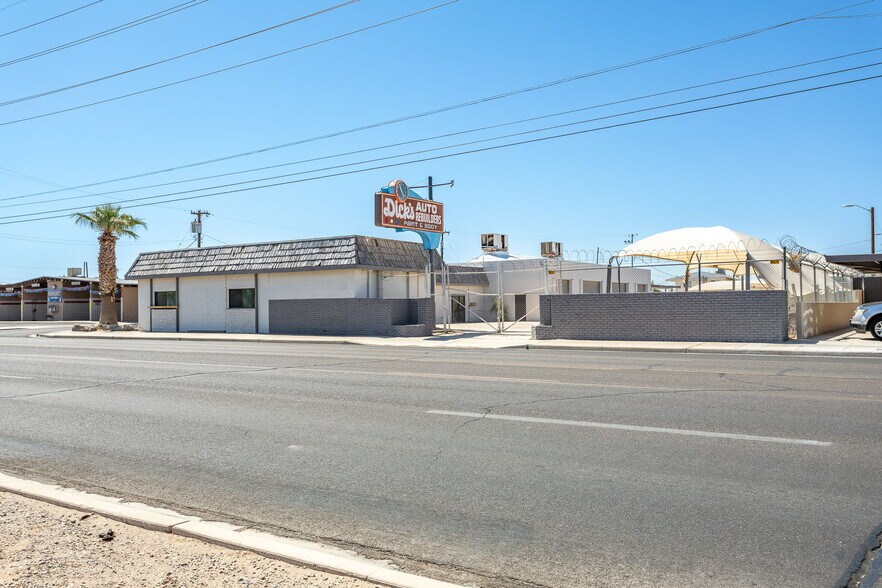More Photos Of 201 W 24th St, Yuma Industrial For Sale