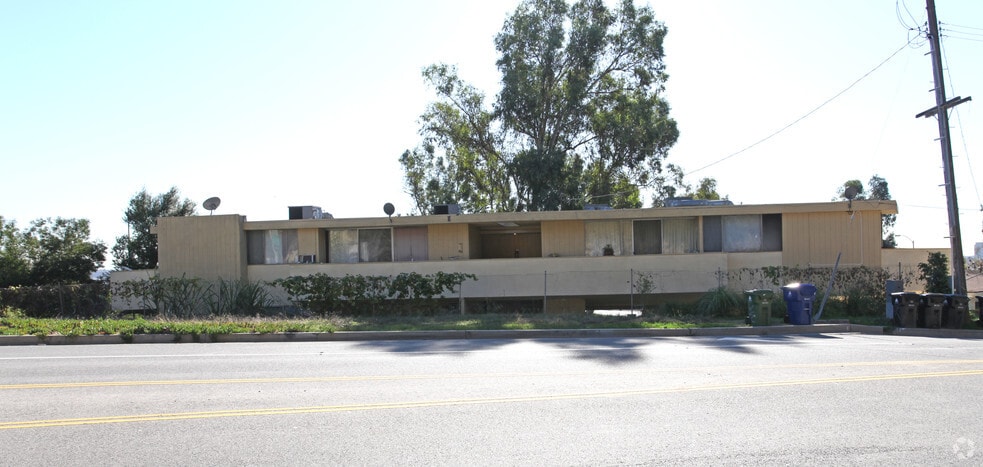 More Photos Of 1491 Stadium Way, Los Angeles Apartments For Sale