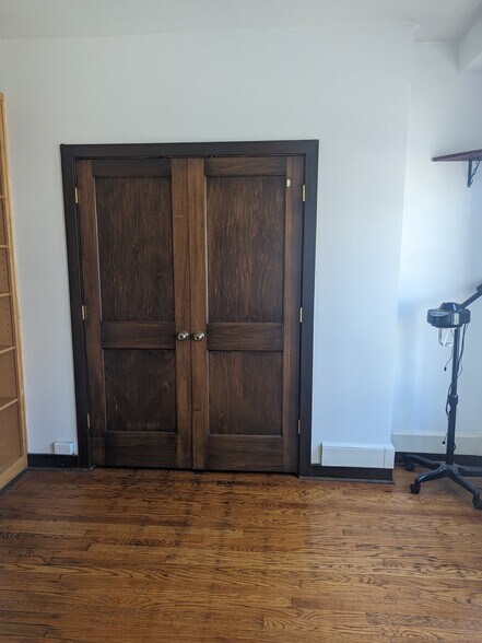 More Photos Of 125 N 4th St, Lafayette Office For Lease