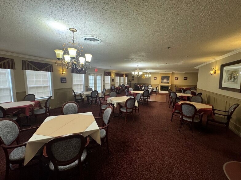 More Photos Of 725 Gibralter St, Norfolk Flex For Sale