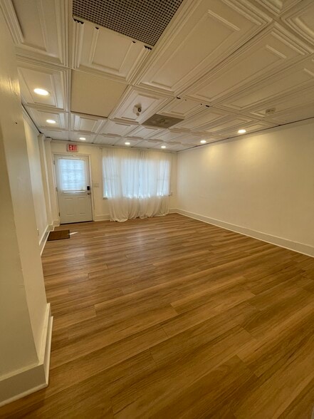 More Photos Of 1630-1335 Capitol Ave, Bridgeport Loft Creative Space For Lease