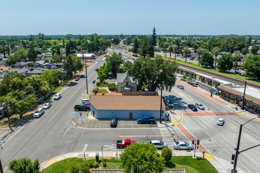 More Photos Of 9793 Live Oak Blvd, Live Oak Storefront Retail Office For Sale