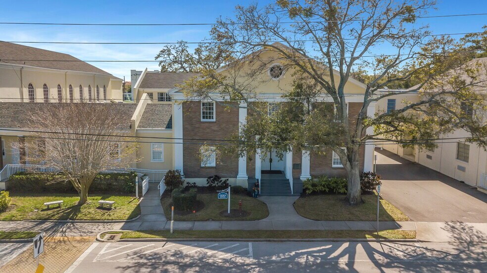 More Photos Of 411 Turner St, Clearwater Schools For Lease