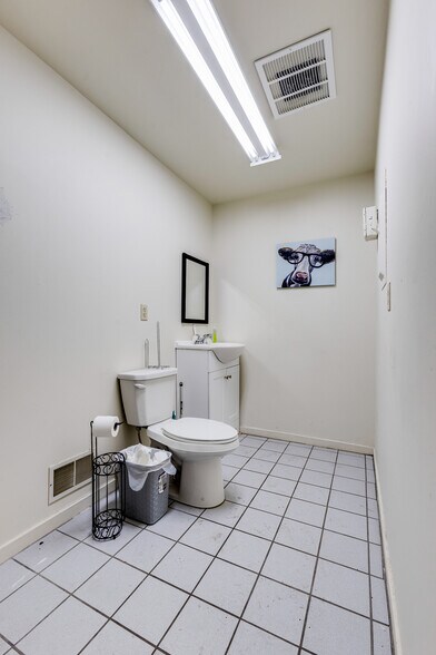 More Photos Of 500 Brownsville Rd, Pittsburgh Office For Lease