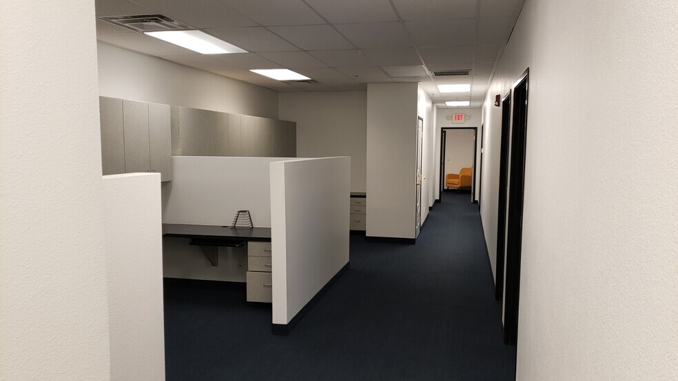 More Photos Of 9960 W Cheyenne Ave, Las Vegas Office For Sale
