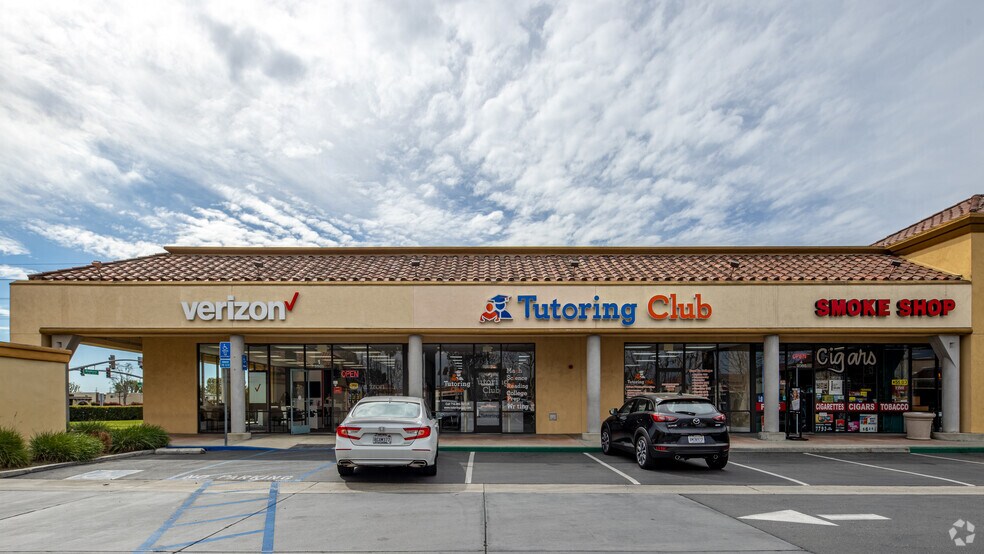 More Photos Of 18279-18517 Brookhurst St, Fountain Valley Unknown For Lease