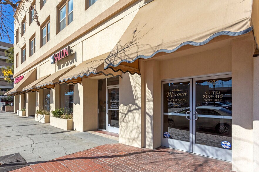 More Photos Of 1522 18th St, Bakersfield Storefront Retail Office For Lease